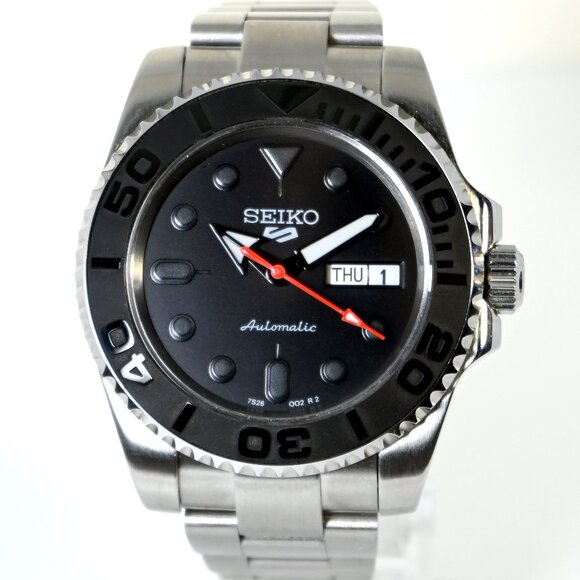 Custom SeikoMod 40mm Diver watch w/ NH36 Automatic Movement sapphire Waterproof - Picture 1 of 5